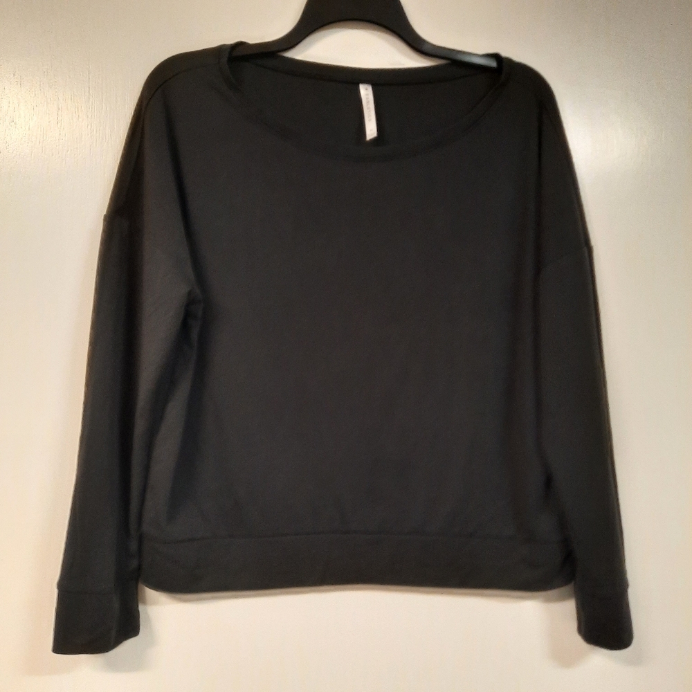Fabletics Medium Solid Black Modal Top Boat Neck LS Athletic Pullover Gold Logo